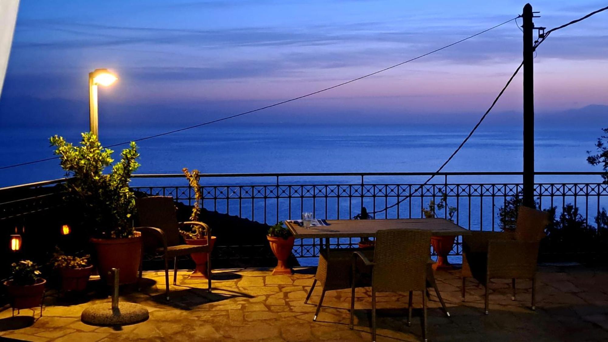 Mesonisi Με Υπέροχη Θέα Στον Παγασητικό!! Villa Afissos Eksteriør billede